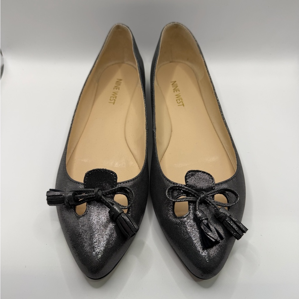 Nine West Shiny Charcoal flats with Bow.